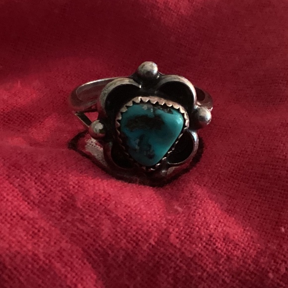 Old Pawn Sterling Silver Vintage Turquoise & Coral Inlay  Old pawn New Mexico Vintage silver and turquoise ring  Great shape.